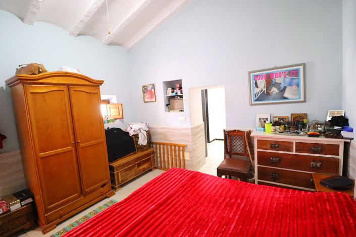 Image No.24-3 Bed Country House for sale