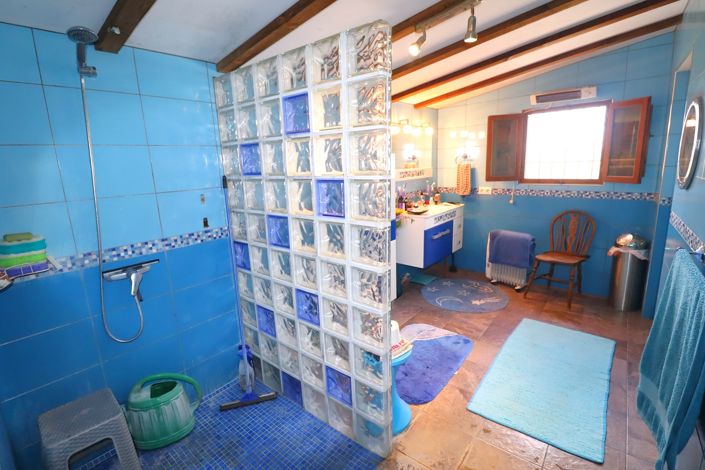 Image No.29-3 Bed Country House for sale