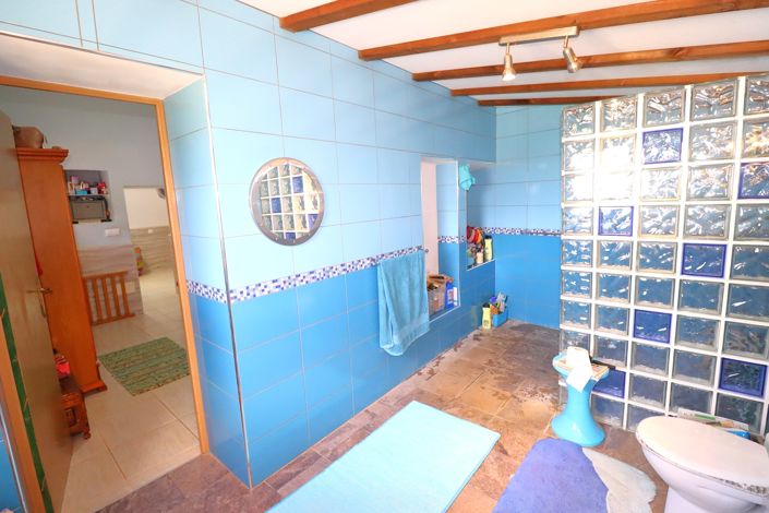 Image No.30-3 Bed Country House for sale