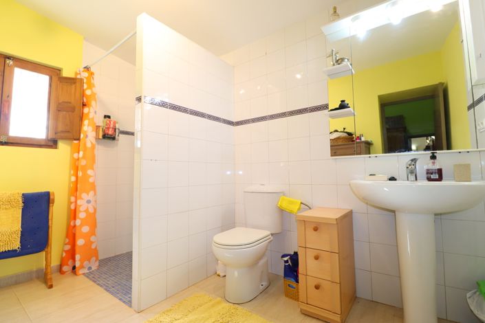 Image No.34-3 Bed Country House for sale