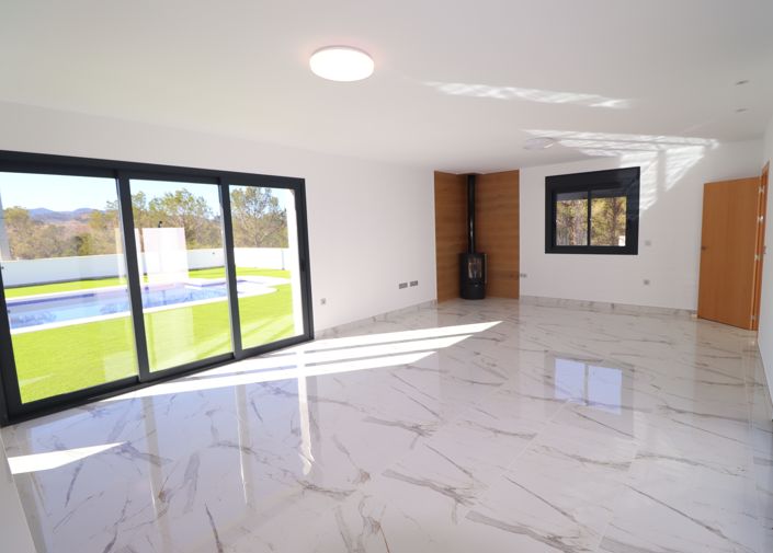 Image No.12-3 Bed Villa for sale