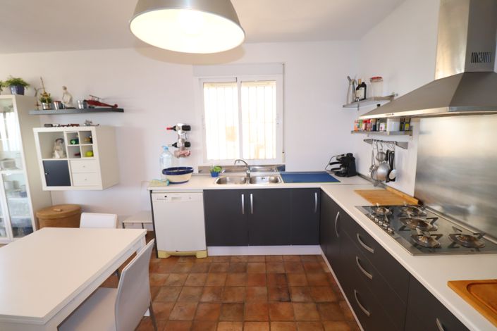 Image No.19-3 Bed Country House for sale