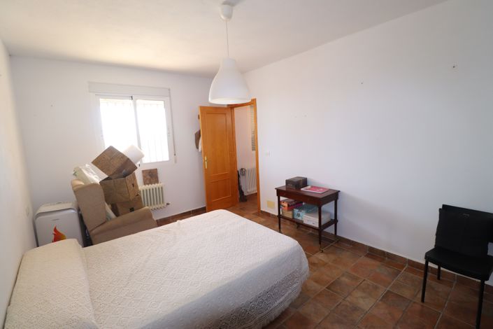 Image No.22-3 Bed Country House for sale
