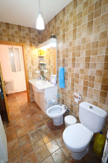 Image No.24-3 Bed Country House for sale