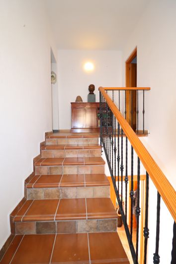 Image No.26-3 Bed Country House for sale