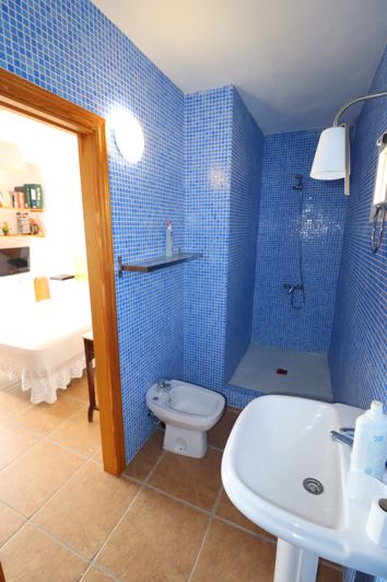 Image No.31-3 Bed Country House for sale