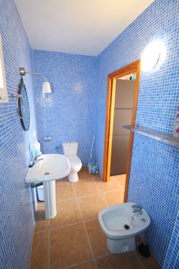 Image No.32-3 Bed Country House for sale