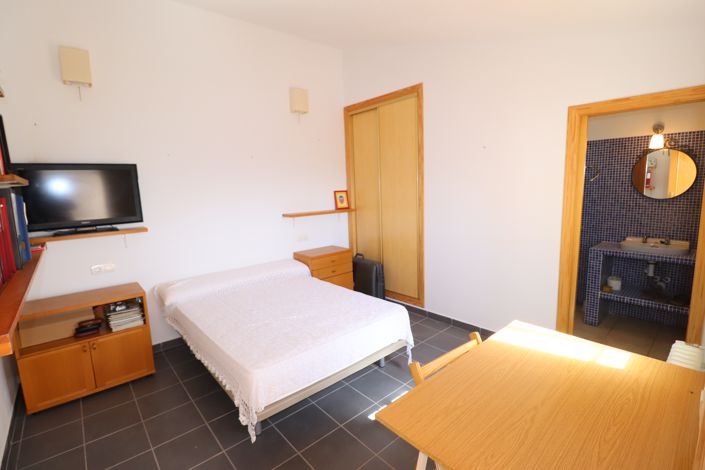 Image No.34-3 Bed Country House for sale