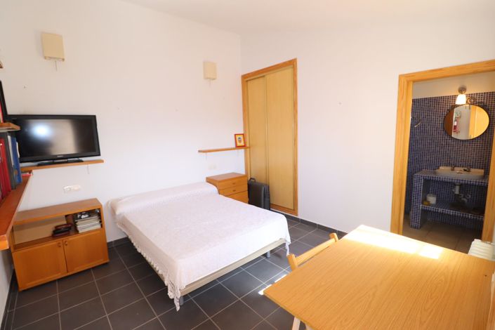 Image No.34-3 Bed Country House for sale