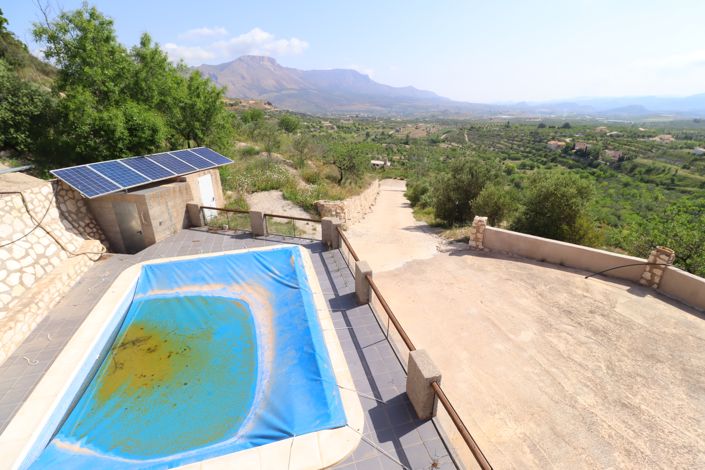 Image No.41-3 Bed Country House for sale