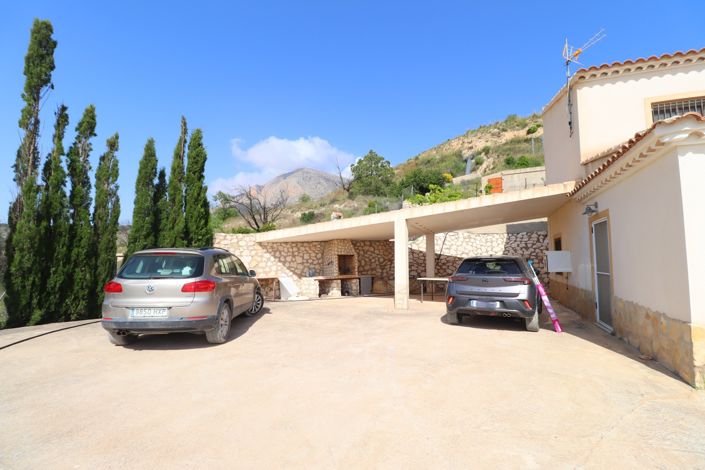 Image No.42-3 Bed Country House for sale