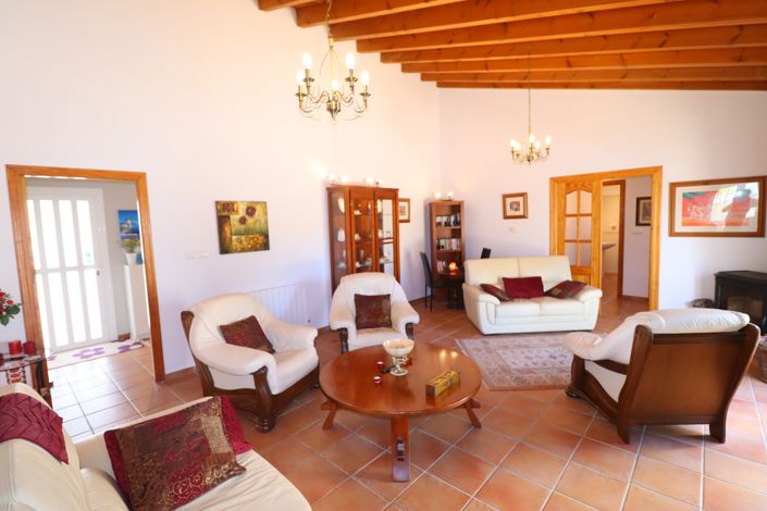 Image No.18-3 Bed Villa for sale