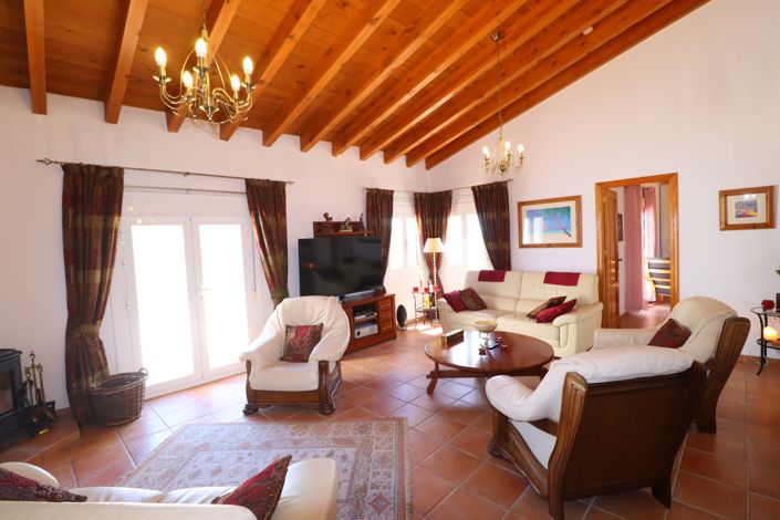 Image No.20-3 Bed Villa for sale