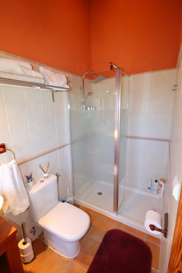 Image No.26-3 Bed Villa for sale