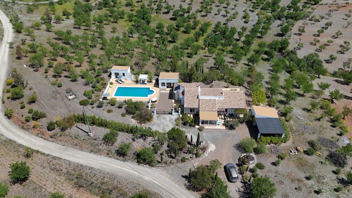 Image No.3-3 Bed Villa for sale