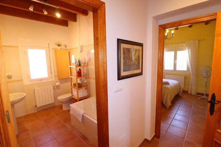 Image No.35-3 Bed Villa for sale