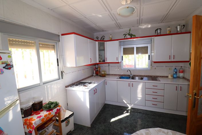 Image No.16-3 Bed Country House for sale