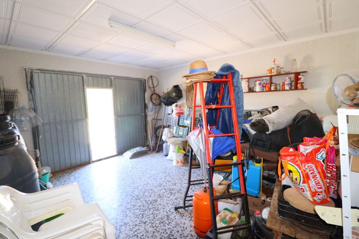 Image No.28-3 Bed Country House for sale