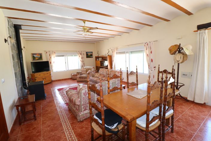 Image No.14-4 Bed Country House for sale
