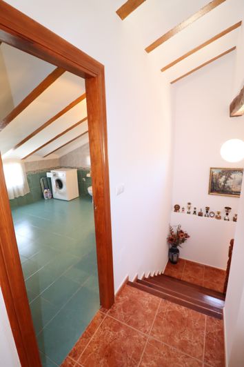 Image No.34-4 Bed Country House for sale