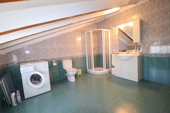Image No.36-4 Bed Country House for sale