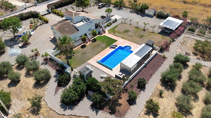 Image No.2-4 Bed Villa for sale