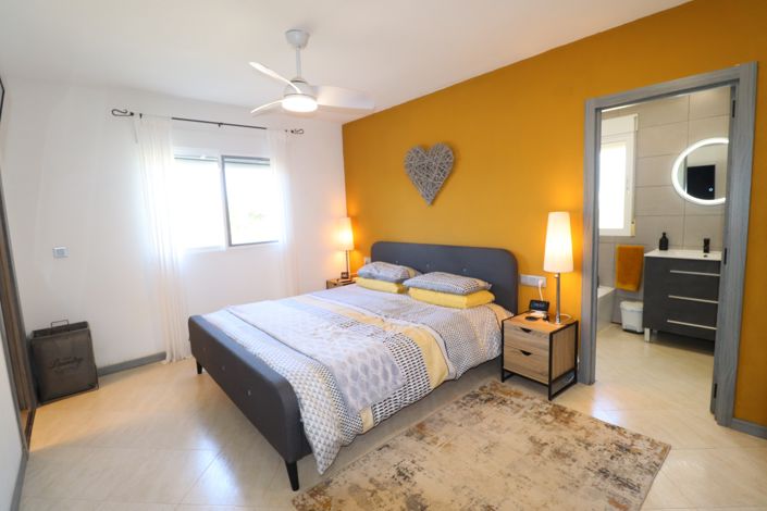 Image No.32-4 Bed Villa for sale