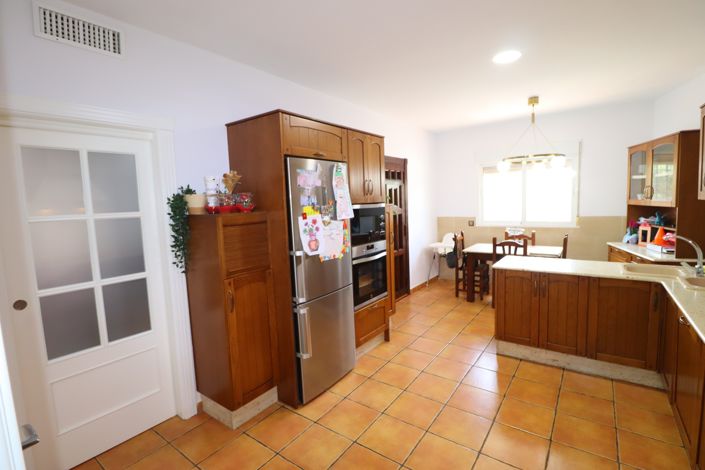Image No.14-4 Bed Villa for sale