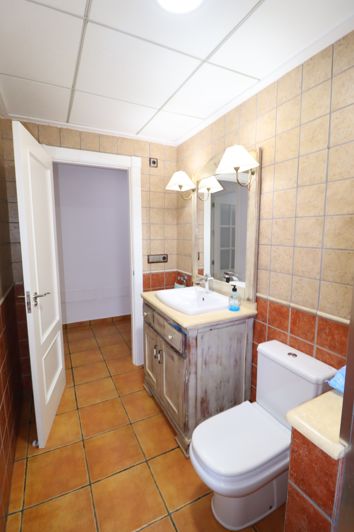 Image No.25-4 Bed Villa for sale