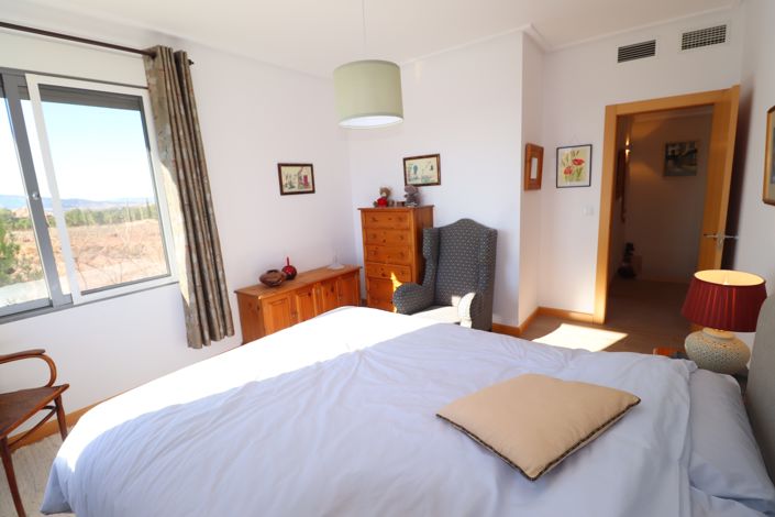 Image No.35-5 Bed Villa for sale