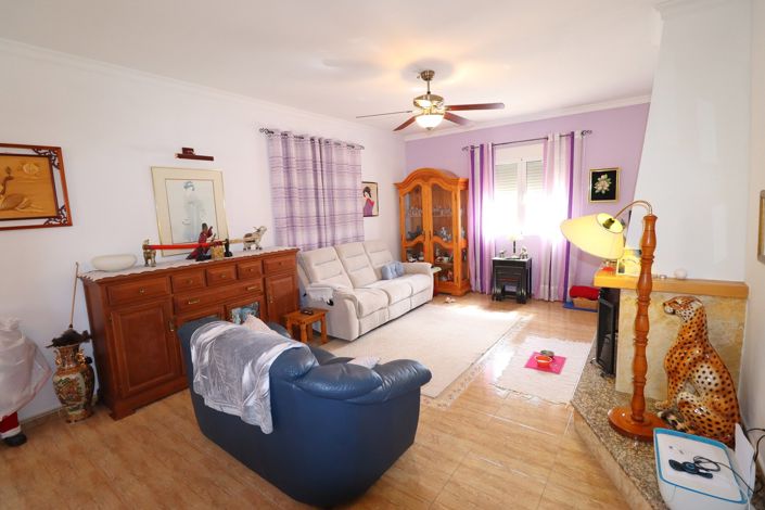 Image No.10-3 Bed Villa for sale