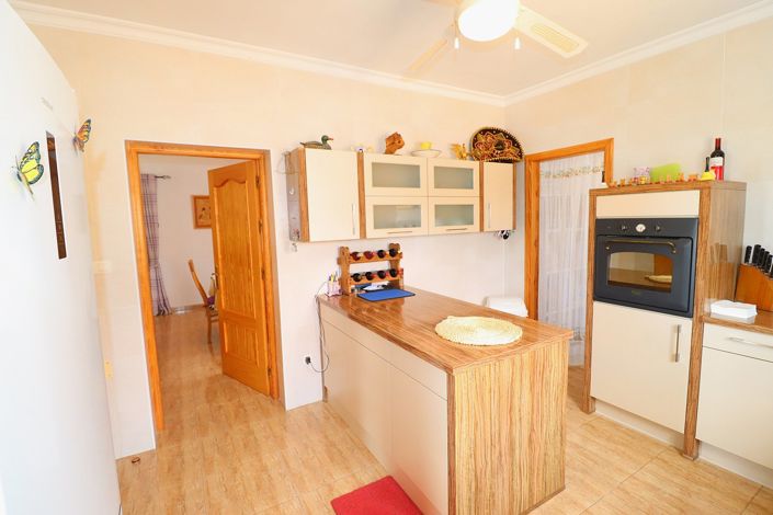 Image No.19-3 Bed Villa for sale