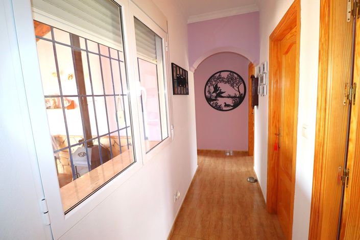 Image No.26-3 Bed Villa for sale