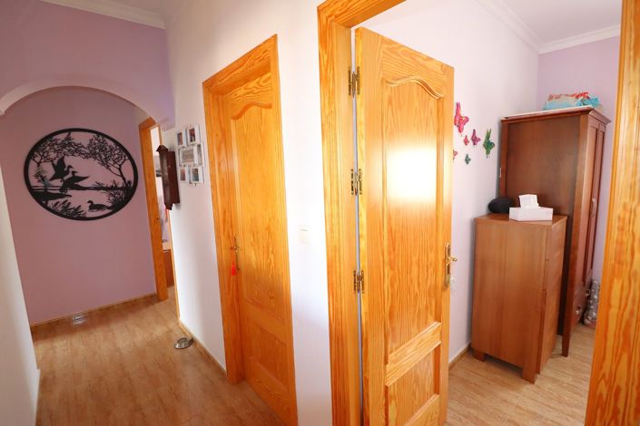 Image No.28-3 Bed Villa for sale