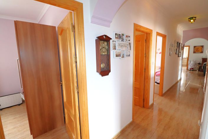 Image No.32-3 Bed Villa for sale