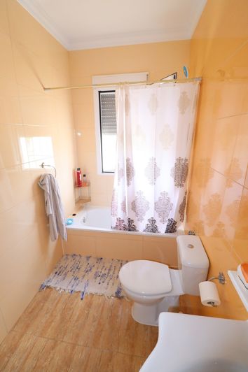 Image No.40-3 Bed Villa for sale