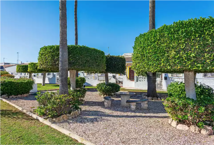 Image No.23-2 Bed Bungalow for sale