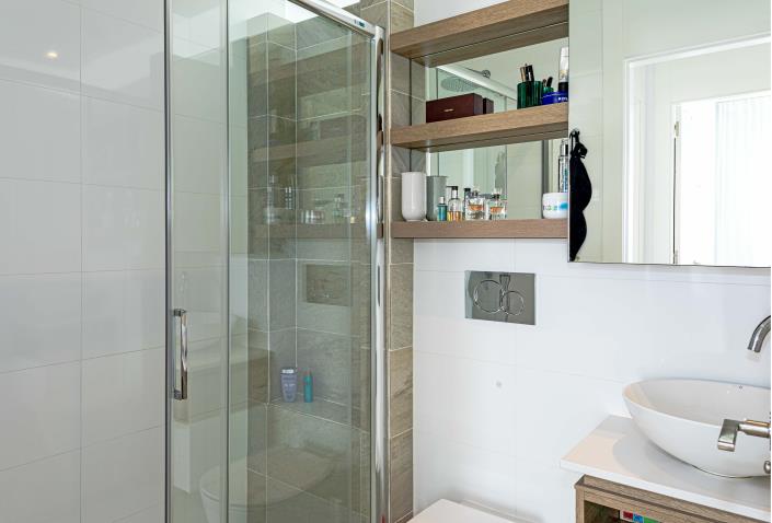 Image No.11-2 Bed Apartment for sale