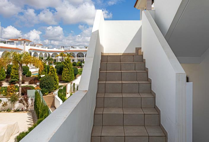 Image No.17-2 Bed Apartment for sale