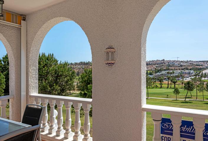 Image No.8-2 Bed Villa / Detached for sale