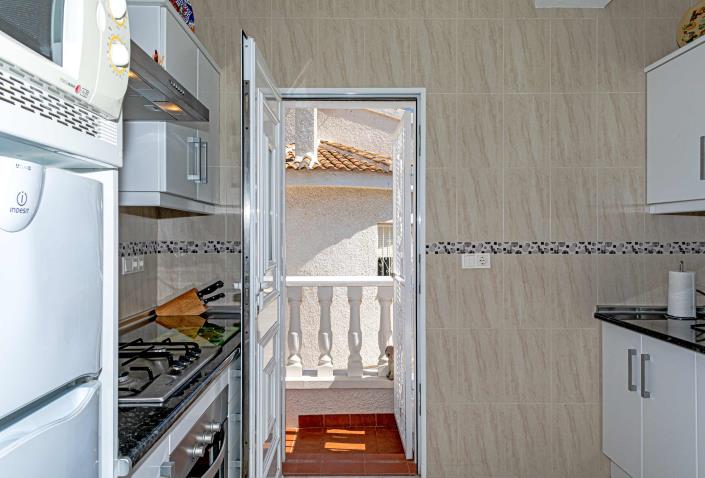 Image No.12-2 Bed Villa / Detached for sale