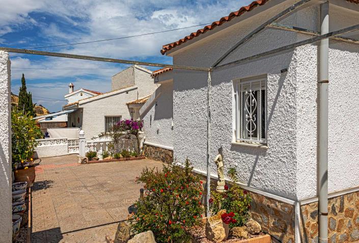 Image No.26-2 Bed Villa / Detached for sale