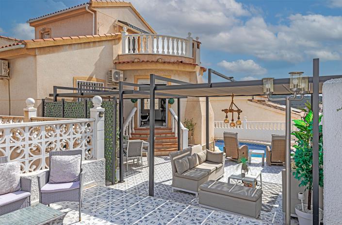 Image No.2-3 Bed Villa / Detached for sale