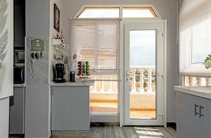 Image No.25-3 Bed Villa / Detached for sale