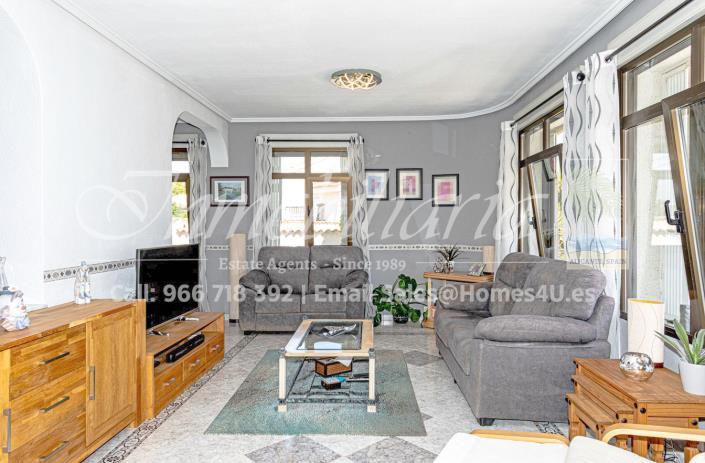 Image No.12-3 Bed Villa / Detached for sale