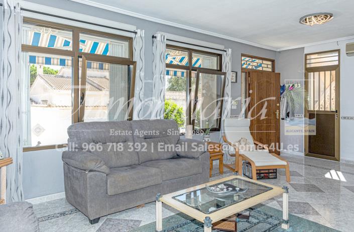 Image No.14-3 Bed Villa / Detached for sale