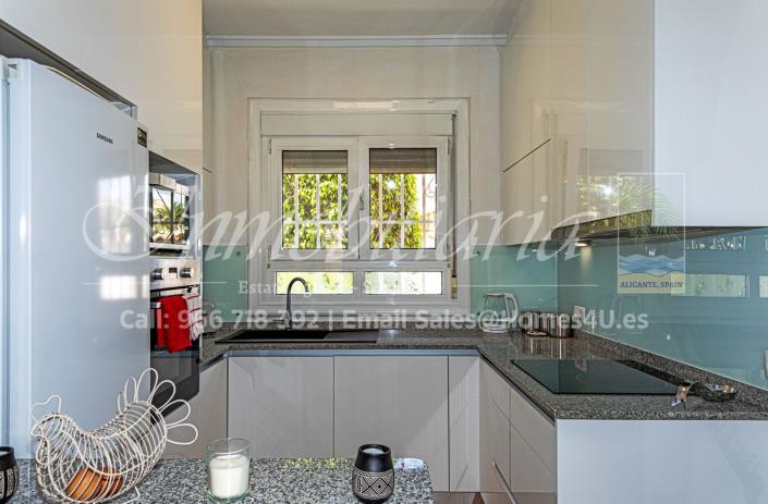 Image No.19-3 Bed Villa / Detached for sale