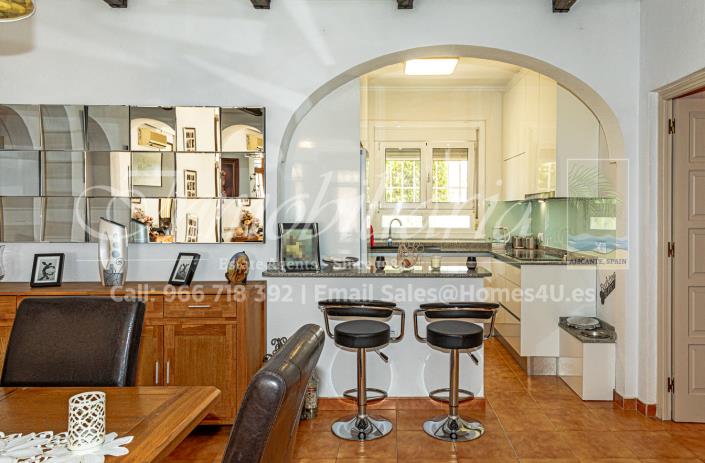 Image No.18-3 Bed Villa / Detached for sale