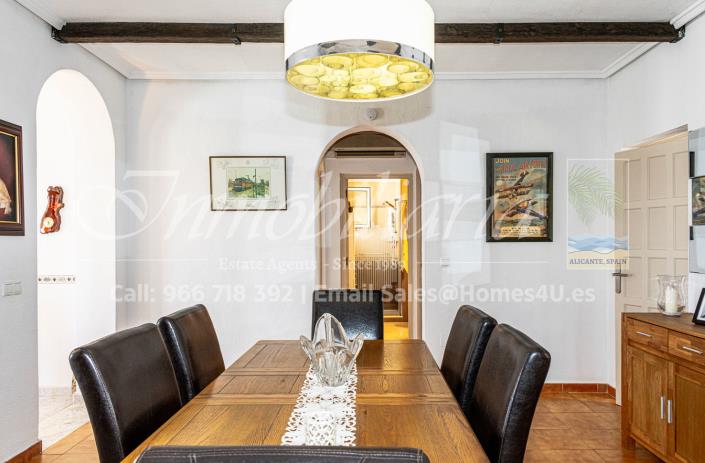 Image No.22-3 Bed Villa / Detached for sale