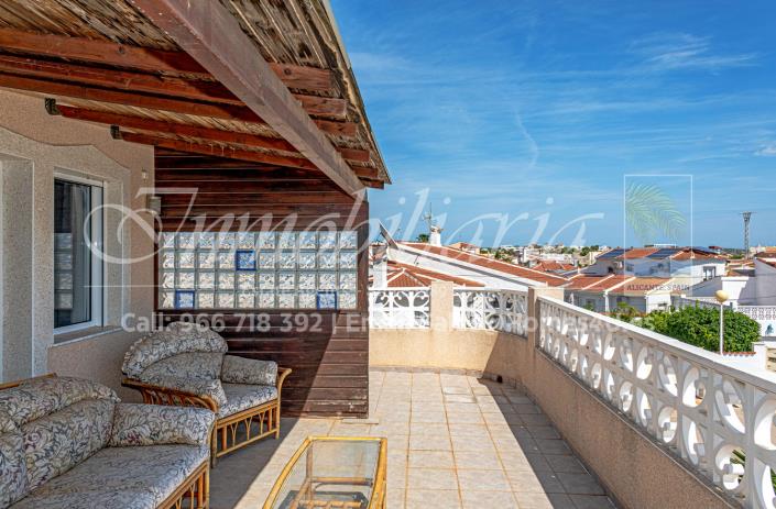 Image No.31-3 Bed Villa / Detached for sale